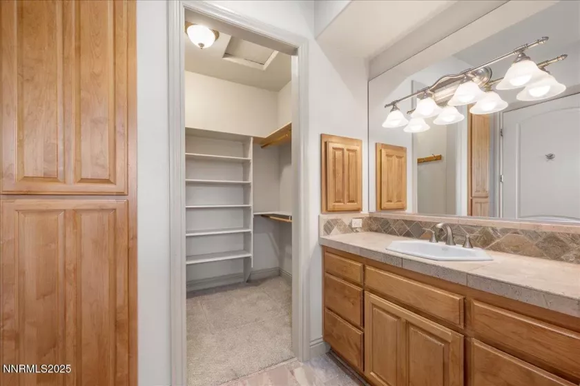 14245 Table Rock, Reno, Nevada 89511, 4 Bedrooms Bedrooms, ,5 BathroomsBathrooms,Residential,Residential,Table Rock,250054915