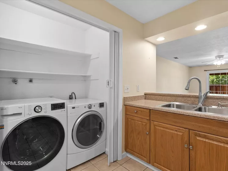 1121 Bradley, Sparks, Nevada 89434, 2 Bedrooms Bedrooms, ,1 BathroomBathrooms,Residential,Residential,Bradley,250054916
