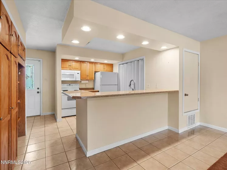 1121 Bradley, Sparks, Nevada 89434, 2 Bedrooms Bedrooms, ,1 BathroomBathrooms,Residential,Residential,Bradley,250054916