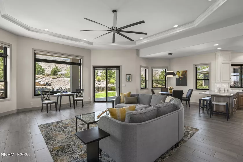 6177 Featherstone, Reno, Nevada 89511, 5 Bedrooms Bedrooms, ,6 BathroomsBathrooms,Residential,Residential,Featherstone,250054932