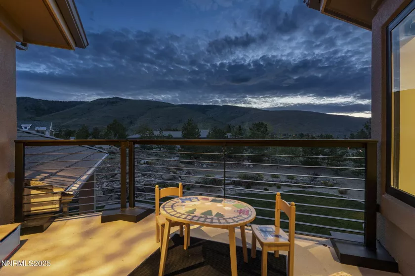 6177 Featherstone, Reno, Nevada 89511, 5 Bedrooms Bedrooms, ,6 BathroomsBathrooms,Residential,Residential,Featherstone,250054932