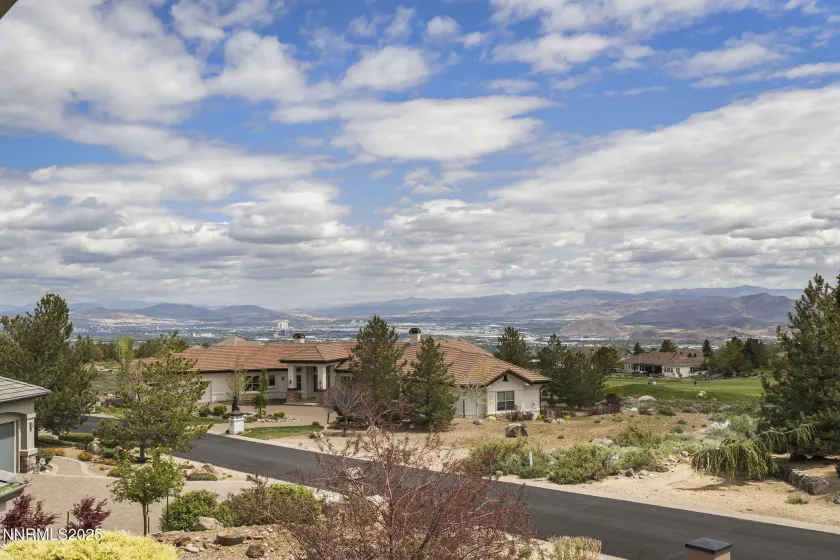 6177 Featherstone, Reno, Nevada 89511, 5 Bedrooms Bedrooms, ,6 BathroomsBathrooms,Residential,Residential,Featherstone,250054932