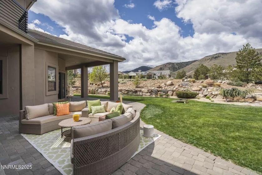 6177 Featherstone, Reno, Nevada 89511, 5 Bedrooms Bedrooms, ,6 BathroomsBathrooms,Residential,Residential,Featherstone,250054932