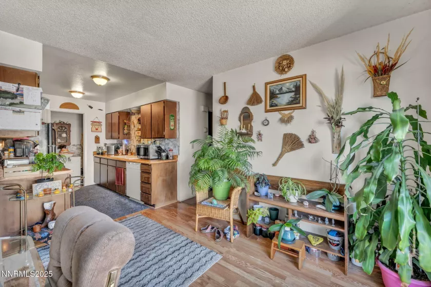 1408 Kimmerling, Gardnerville, Nevada 89460, ,Residential Income,Residential,Kimmerling,250054931