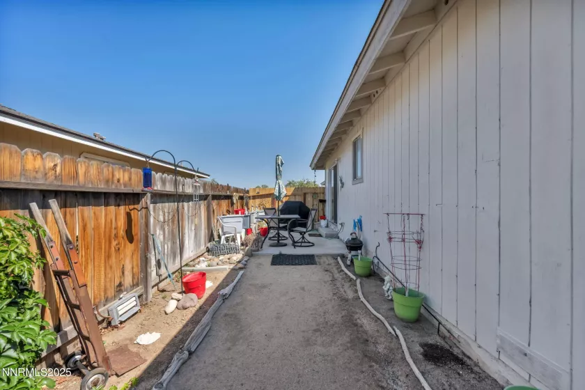 1408 Kimmerling, Gardnerville, Nevada 89460, ,Residential Income,Residential,Kimmerling,250054931