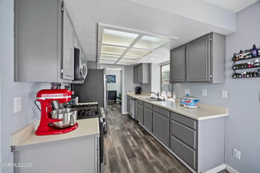 2578 Blossom View, Carson City, Nevada 89701, 3 Bedrooms Bedrooms, ,3 BathroomsBathrooms,Residential,Residential,Blossom View,250054971