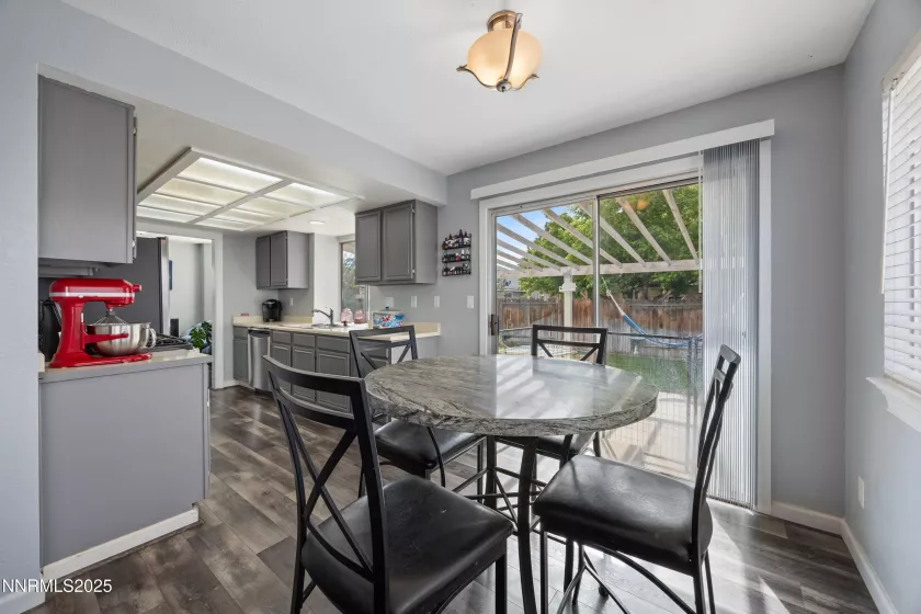 2578 Blossom View, Carson City, Nevada 89701, 3 Bedrooms Bedrooms, ,3 BathroomsBathrooms,Residential,Residential,Blossom View,250054971