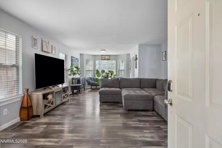 2578 Blossom View, Carson City, Nevada 89701, 3 Bedrooms Bedrooms, ,3 BathroomsBathrooms,Residential,Residential,Blossom View,250054971