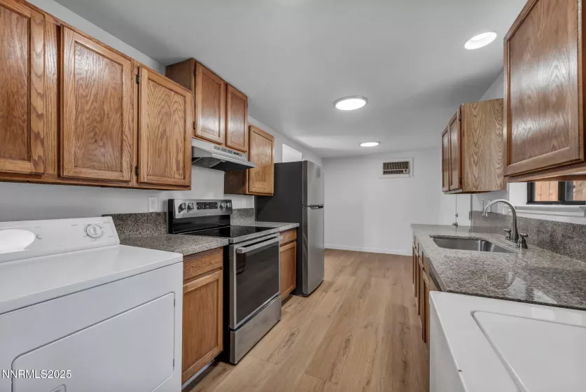 737 16th, Sparks, Nevada 89431, ,Residential Income,Residential,16th,250054980