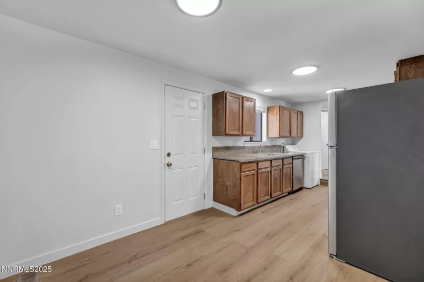 737 16th, Sparks, Nevada 89431, ,Residential Income,Residential,16th,250054980