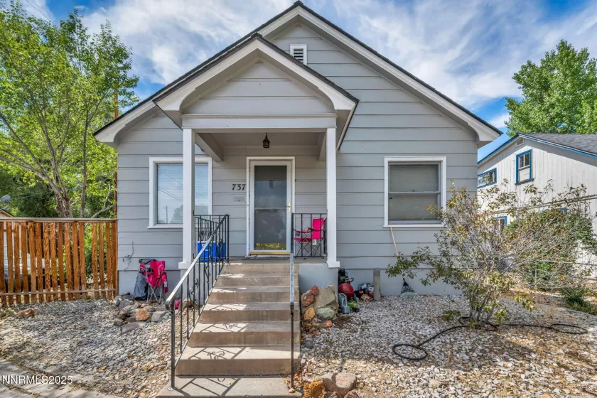 737 16th, Sparks, Nevada 89431, ,Residential Income,Residential,16th,250054980