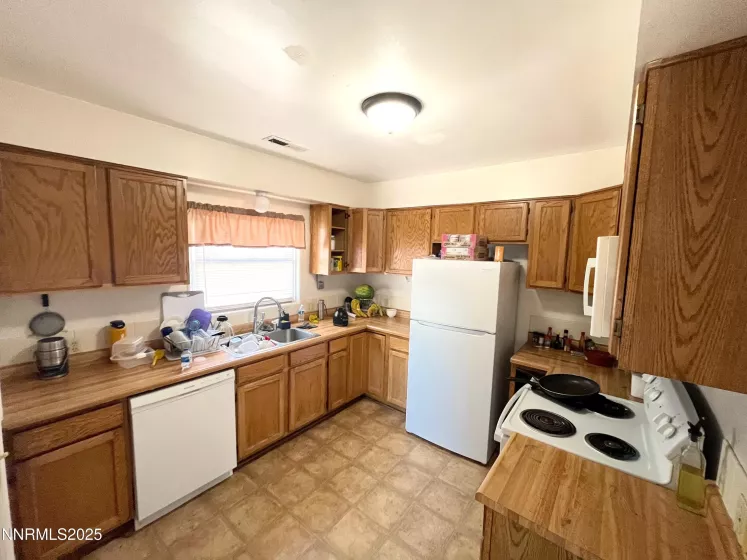 737 16th, Sparks, Nevada 89431, ,Residential Income,Residential,16th,250054980