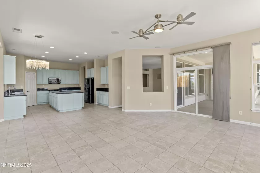 1838 Kinglet, Sparks, Nevada 89441, 3 Bedrooms Bedrooms, ,3 BathroomsBathrooms,Residential,Residential,Kinglet,250055000