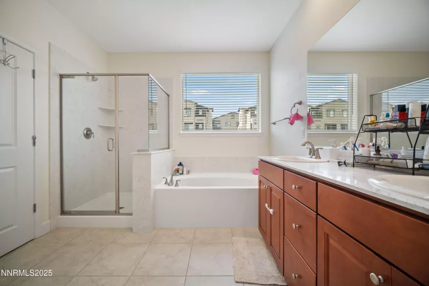 6339 Bucking Horse, Sparks, Nevada 89436, 3 Bedrooms Bedrooms, ,2 BathroomsBathrooms,Residential,Residential,Bucking Horse,250055001