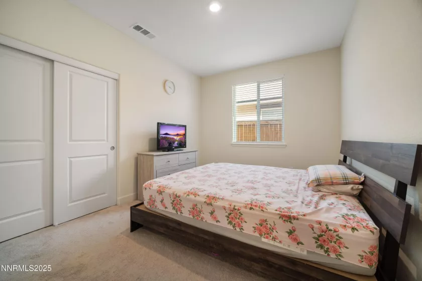 6339 Bucking Horse, Sparks, Nevada 89436, 3 Bedrooms Bedrooms, ,2 BathroomsBathrooms,Residential,Residential,Bucking Horse,250055001