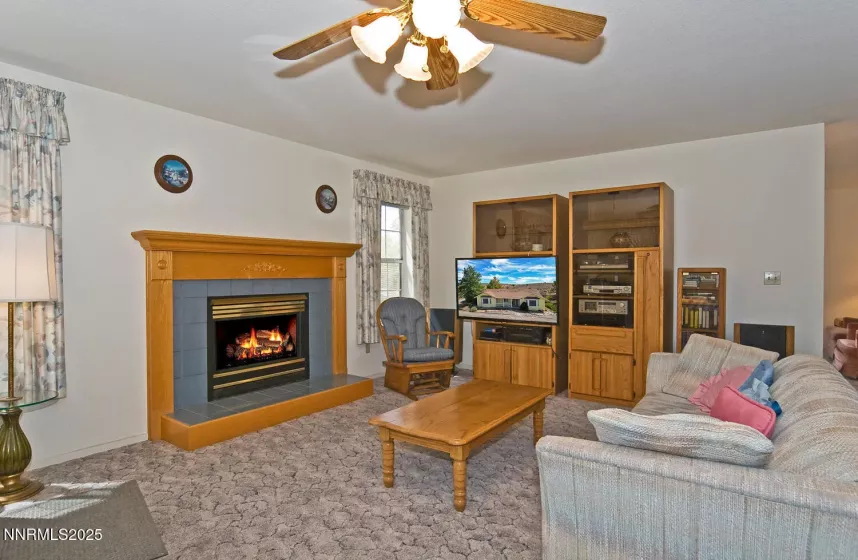 2751 Goodnight, Minden, Nevada 89423, 3 Bedrooms Bedrooms, ,2 BathroomsBathrooms,Residential,Residential,Goodnight,250055002