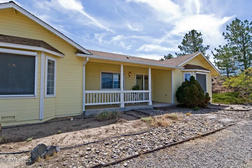 2751 Goodnight, Minden, Nevada 89423, 3 Bedrooms Bedrooms, ,2 BathroomsBathrooms,Residential,Residential,Goodnight,250055002