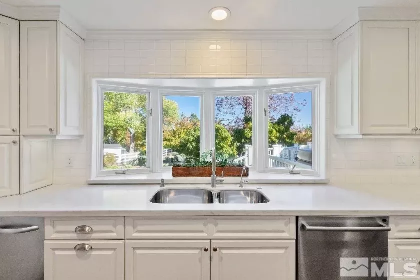 1965 Palmira, Reno, Nevada 89511, 4 Bedrooms Bedrooms, ,3 BathroomsBathrooms,Residential,Residential,Palmira,250002967