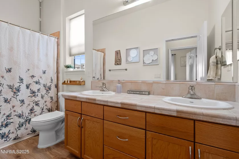 1428 Walker River, Fernley, Nevada 89408, 4 Bedrooms Bedrooms, ,3 BathroomsBathrooms,Residential,Residential,Walker River,250055011