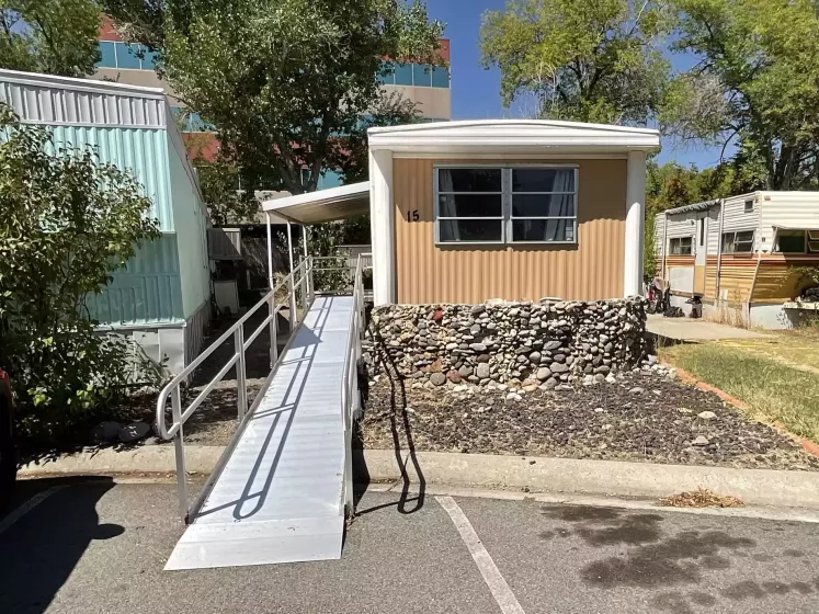 501 W Moana Ln #15, Reno, Nevada 89509, 2 Bedrooms Bedrooms, 8 Rooms Rooms,1 BathroomBathrooms,Manufactured,Residential,W Moana,250055020