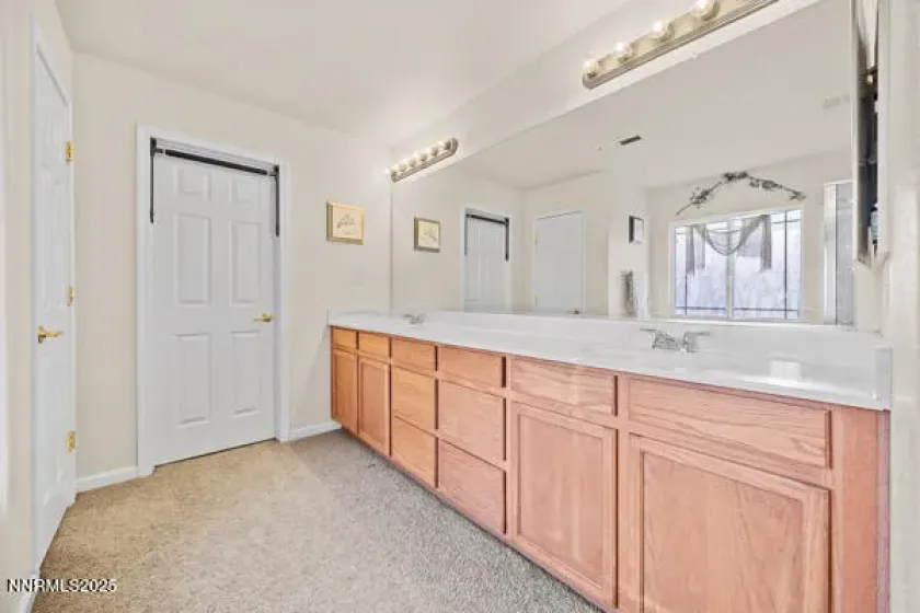 8994 Wynne, Reno, Nevada 89506, 5 Bedrooms Bedrooms, ,4 BathroomsBathrooms,Residential,Residential,Wynne,250055033