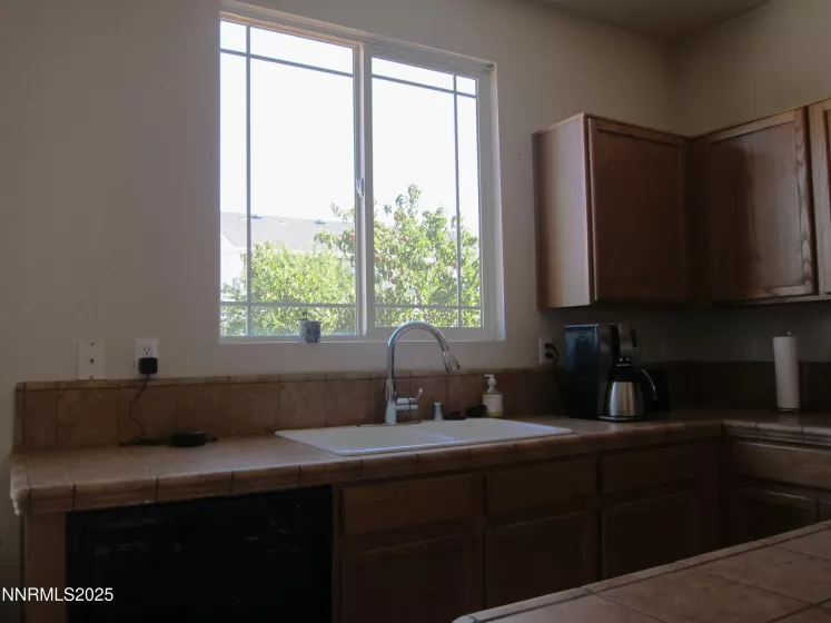 8994 Wynne, Reno, Nevada 89506, 5 Bedrooms Bedrooms, ,4 BathroomsBathrooms,Residential,Residential,Wynne,250055033