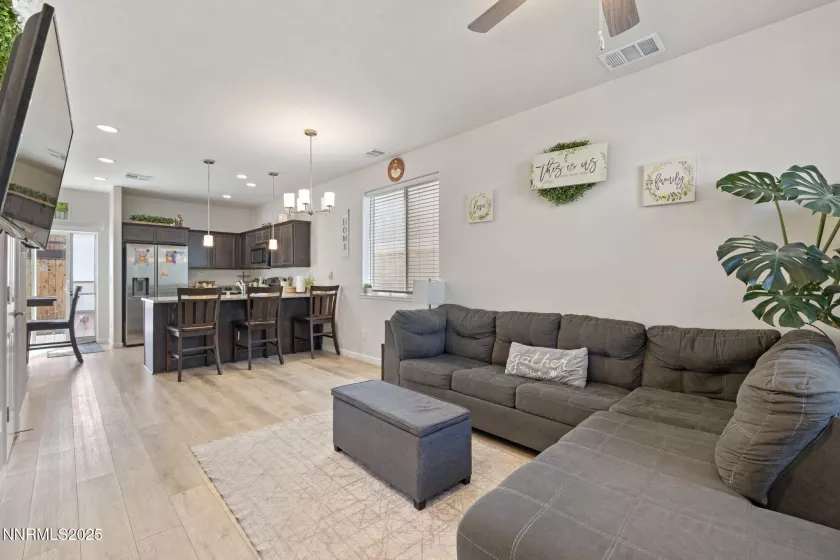 3566 Penn Nat'L, Reno, Nevada 89512, 4 Bedrooms Bedrooms, ,3 BathroomsBathrooms,Residential,Residential,Penn Nat'L,250055054