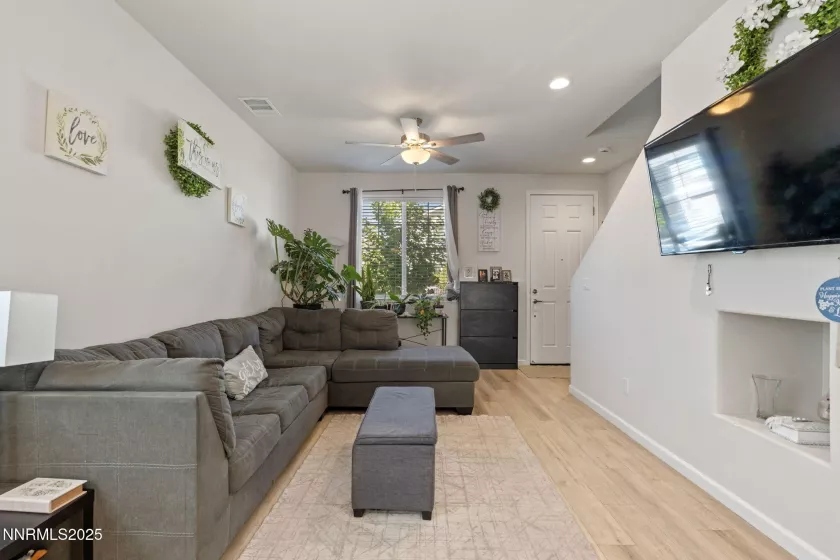 3566 Penn Nat'L, Reno, Nevada 89512, 4 Bedrooms Bedrooms, ,3 BathroomsBathrooms,Residential,Residential,Penn Nat'L,250055054