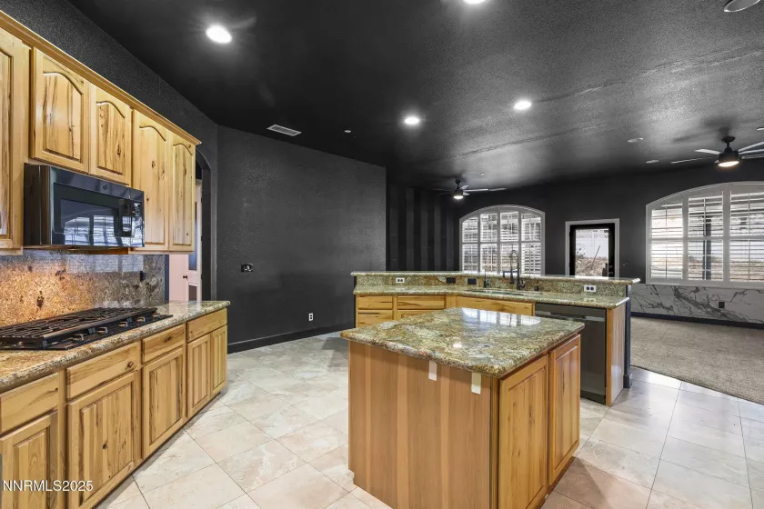 124 Denio, Dayton, Nevada 89403, 4 Bedrooms Bedrooms, ,4 BathroomsBathrooms,Residential,Residential,Denio,250055053
