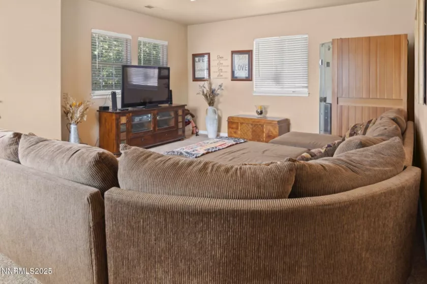 1357 Horse Creek, Fernley, Nevada 89408, 4 Bedrooms Bedrooms, ,3 BathroomsBathrooms,Residential,Residential,Horse Creek,250055057