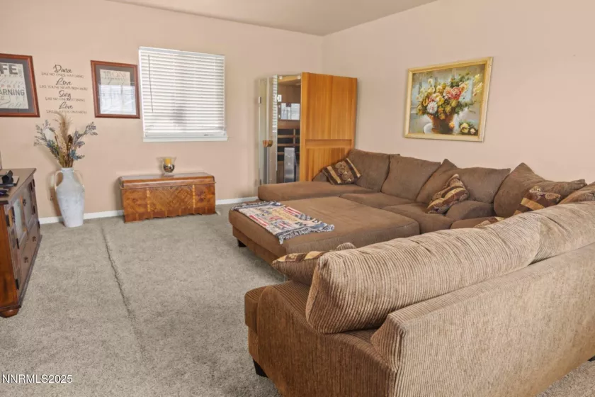 1357 Horse Creek, Fernley, Nevada 89408, 4 Bedrooms Bedrooms, ,3 BathroomsBathrooms,Residential,Residential,Horse Creek,250055057