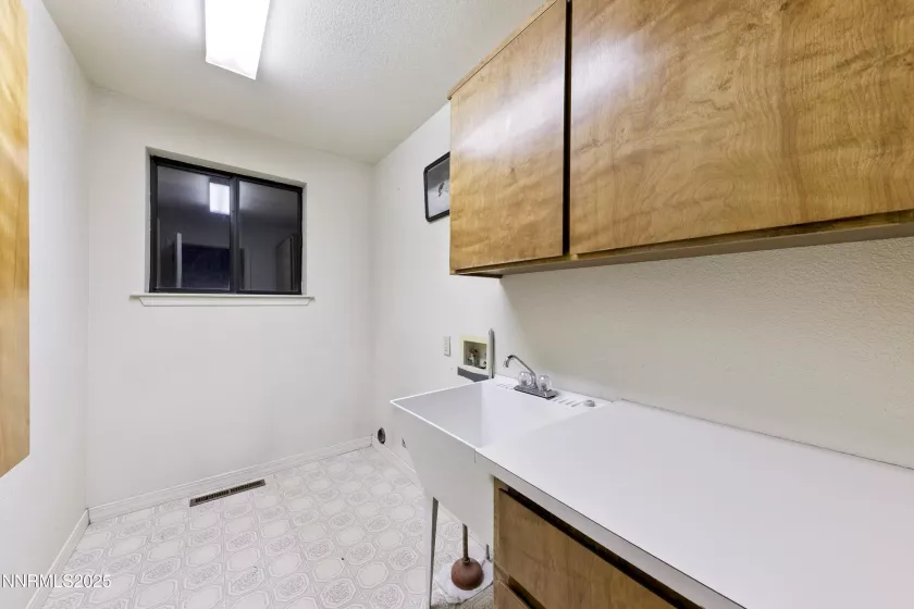 11 Audrey, Moundhouse, Nevada 89706, 3 Bedrooms Bedrooms, ,3 BathroomsBathrooms,Residential,Residential,Audrey,250055059