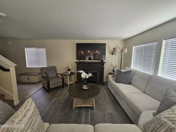 632 Coyote Bluff Ct, Reno, Nevada 89506, 3 Bedrooms Bedrooms, ,3 BathroomsBathrooms,Residential,Residential,Coyote Bluff Ct,250055058