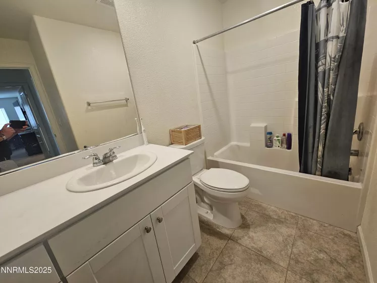 632 Coyote Bluff Ct, Reno, Nevada 89506, 3 Bedrooms Bedrooms, ,3 BathroomsBathrooms,Residential,Residential,Coyote Bluff Ct,250055058
