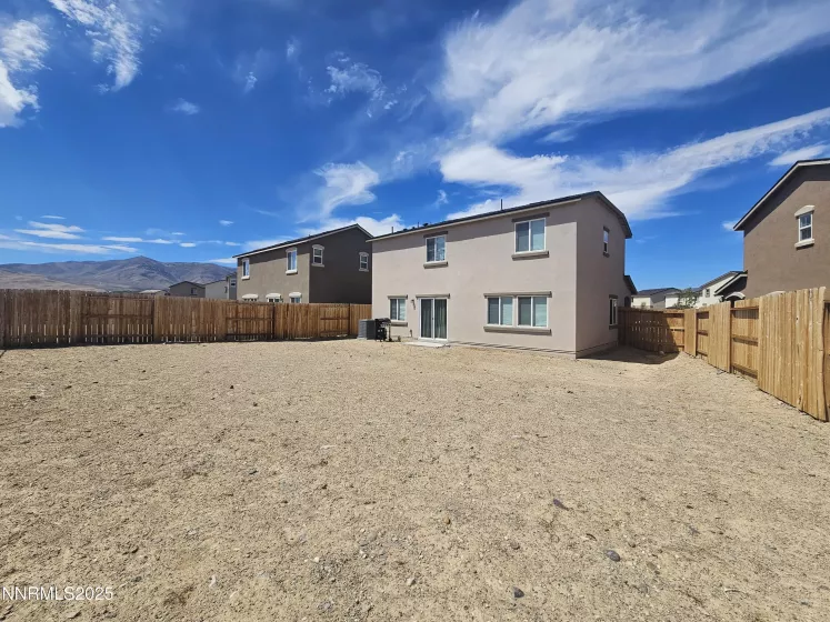 632 Coyote Bluff Ct, Reno, Nevada 89506, 3 Bedrooms Bedrooms, ,3 BathroomsBathrooms,Residential,Residential,Coyote Bluff Ct,250055058