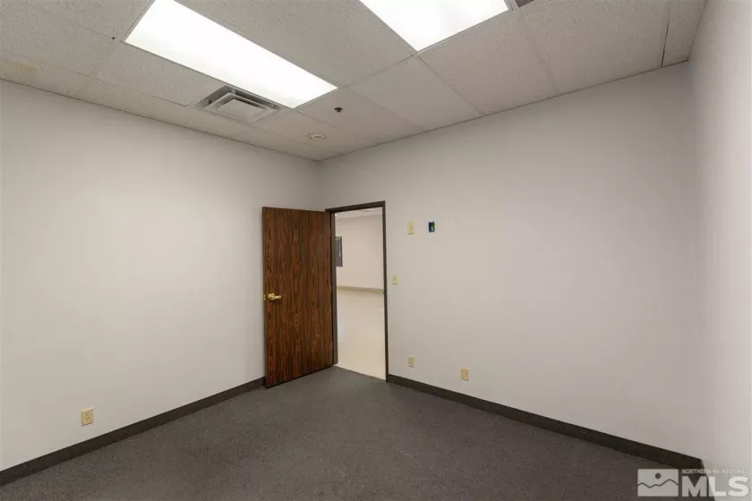 1350 Curry, Carson City, Nevada 89703, ,Commercial Lease,Manufactured,Curry,250055066