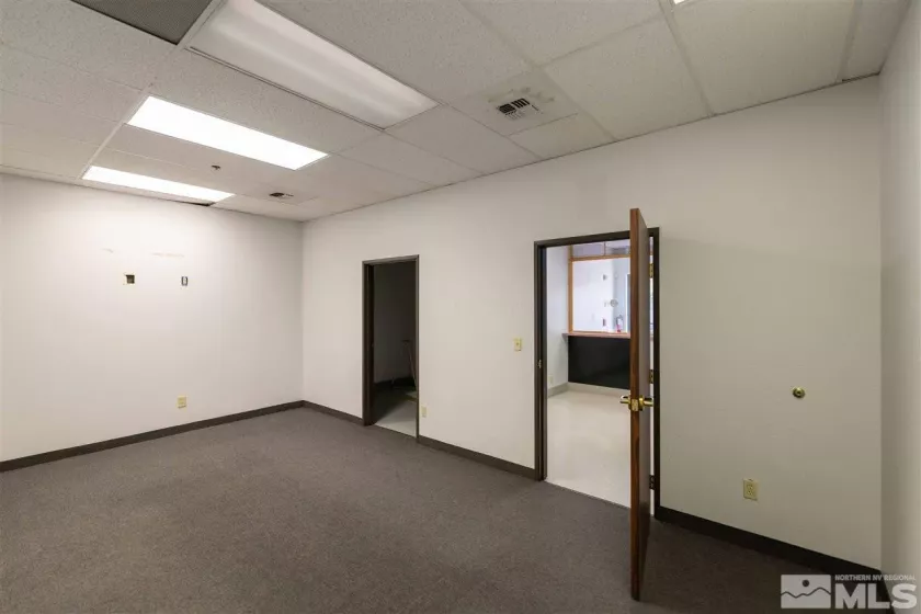 1350 Curry, Carson City, Nevada 89703, ,Commercial Lease,Manufactured,Curry,250055066