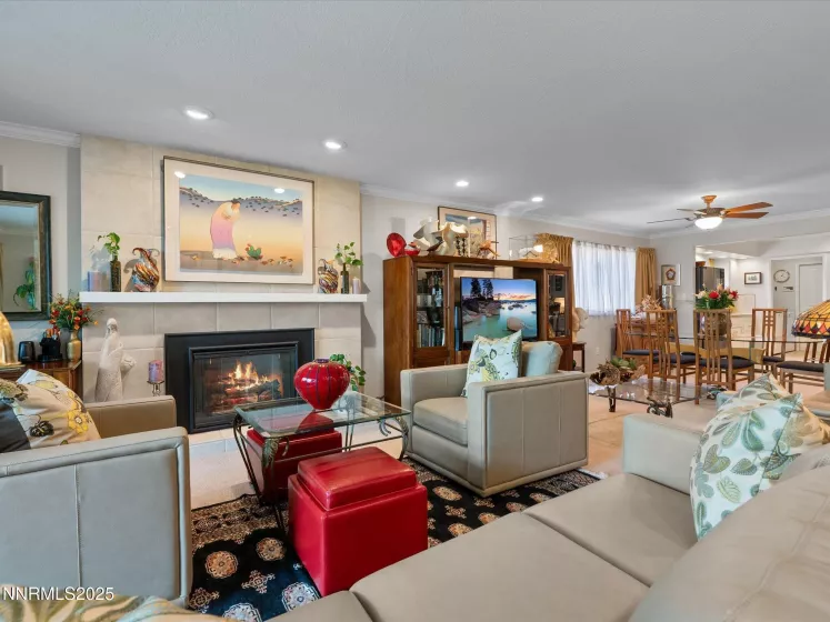 4833 Lakeridge, Reno, Nevada 89509, 2 Bedrooms Bedrooms, ,3 BathroomsBathrooms,Residential,Residential,Lakeridge,250055036