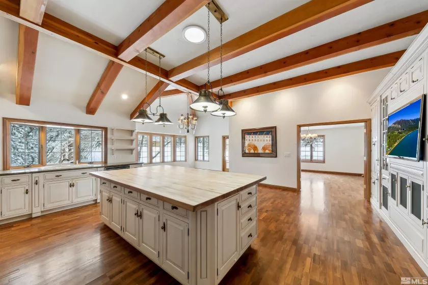 960 4Th Green, Incline Village, Nevada 89451, 6 Bedrooms Bedrooms, ,4 BathroomsBathrooms,Residential,Residential,4Th Green,240013531