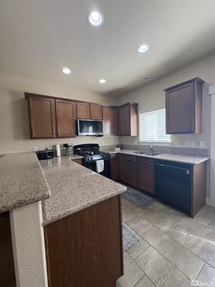 5282 Western, Winnemucca, Nevada 89445, 2 Bedrooms Bedrooms, ,3 BathroomsBathrooms,Residential,Residential,Western,250003668