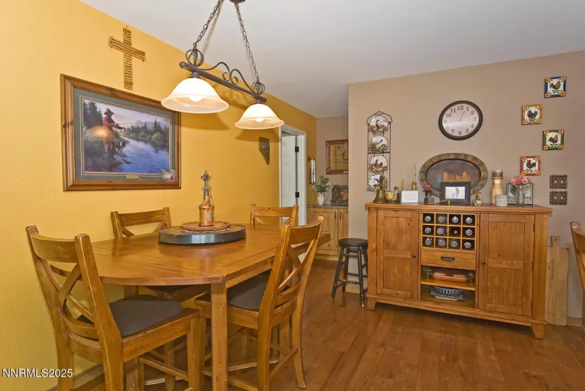 25 Martell, Sparks, Nevada 89441, 4 Bedrooms Bedrooms, ,3 BathroomsBathrooms,Residential,Residential,Martell,250055080