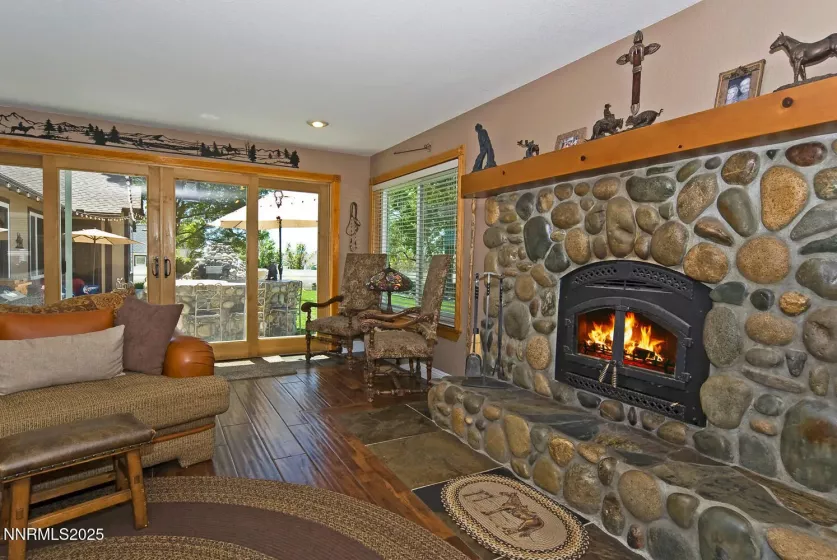 25 Martell, Sparks, Nevada 89441, 4 Bedrooms Bedrooms, ,3 BathroomsBathrooms,Residential,Residential,Martell,250055080