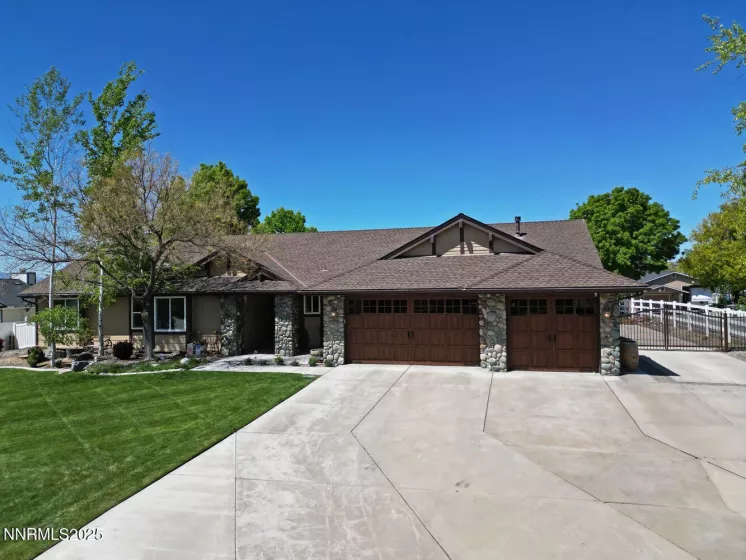 25 Martell, Sparks, Nevada 89441, 4 Bedrooms Bedrooms, ,3 BathroomsBathrooms,Residential,Residential,Martell,250055080