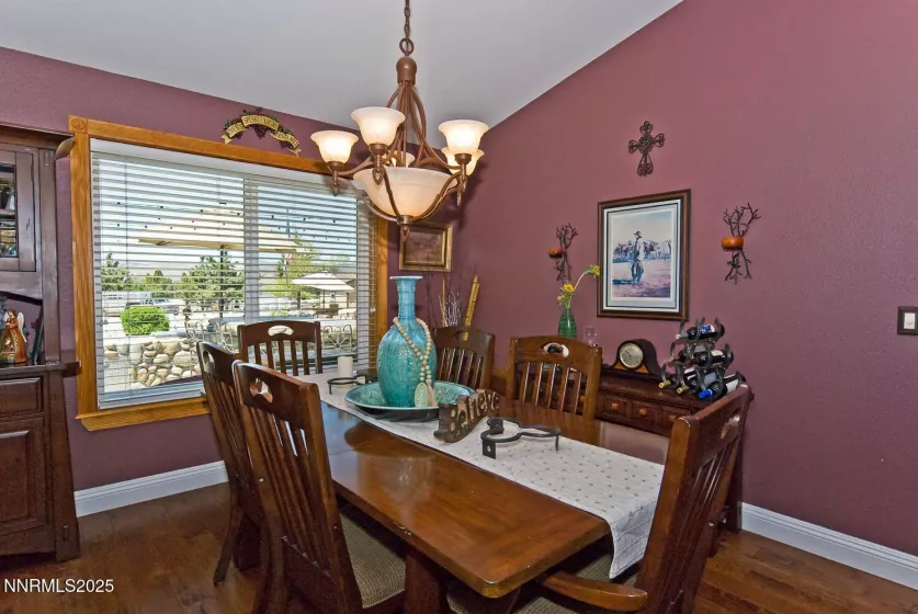 25 Martell, Sparks, Nevada 89441, 4 Bedrooms Bedrooms, ,3 BathroomsBathrooms,Residential,Residential,Martell,250055080