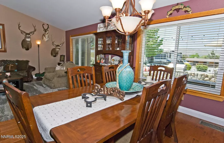 25 Martell, Sparks, Nevada 89441, 4 Bedrooms Bedrooms, ,3 BathroomsBathrooms,Residential,Residential,Martell,250055080