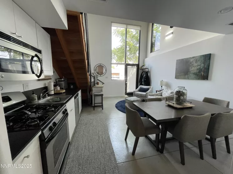 344 Stewart, Reno, Nevada 89502, 1 Bedroom Bedrooms, ,1 BathroomBathrooms,Residential Lease,Manufactured,Stewart,250055087