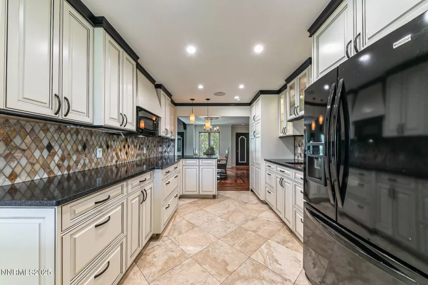 2000 Manzanita, Reno, Nevada 89509, 4 Bedrooms Bedrooms, ,5 BathroomsBathrooms,Residential,Residential,Manzanita,250055098