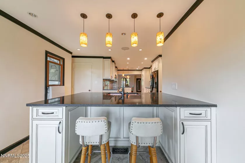 2000 Manzanita, Reno, Nevada 89509, 4 Bedrooms Bedrooms, ,5 BathroomsBathrooms,Residential,Residential,Manzanita,250055098