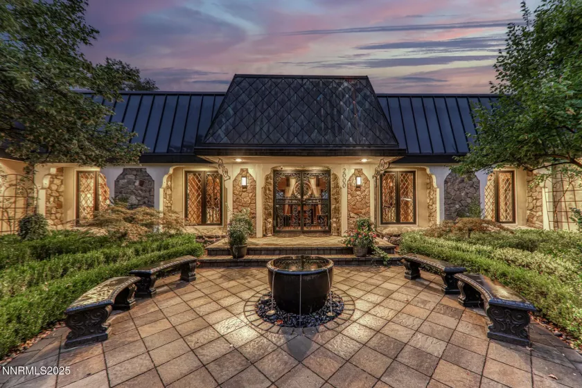 2000 Manzanita, Reno, Nevada 89509, 4 Bedrooms Bedrooms, ,5 BathroomsBathrooms,Residential,Residential,Manzanita,250055098