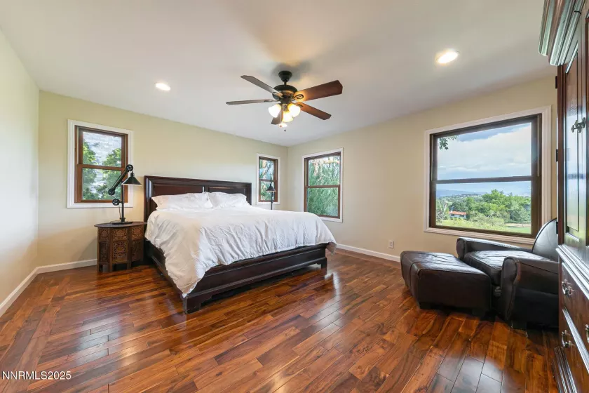 2000 Manzanita, Reno, Nevada 89509, 4 Bedrooms Bedrooms, ,5 BathroomsBathrooms,Residential,Residential,Manzanita,250055098